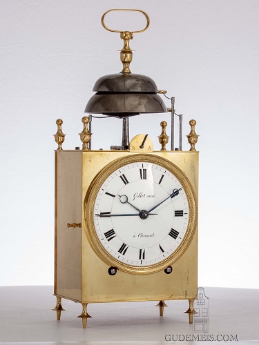 A large Swiss brass quarter striking Capucine travel clock, Gille Ainé, circa 1820.
